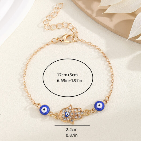 Hand of Hamsa Bracelet Evil Eye's size